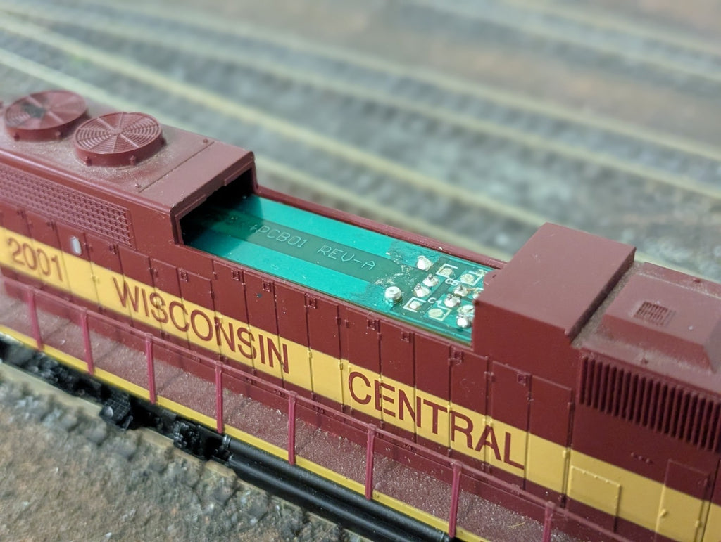 Bachmann 61712 HO GP38-2 Wisconsin Central 2001 With Lights