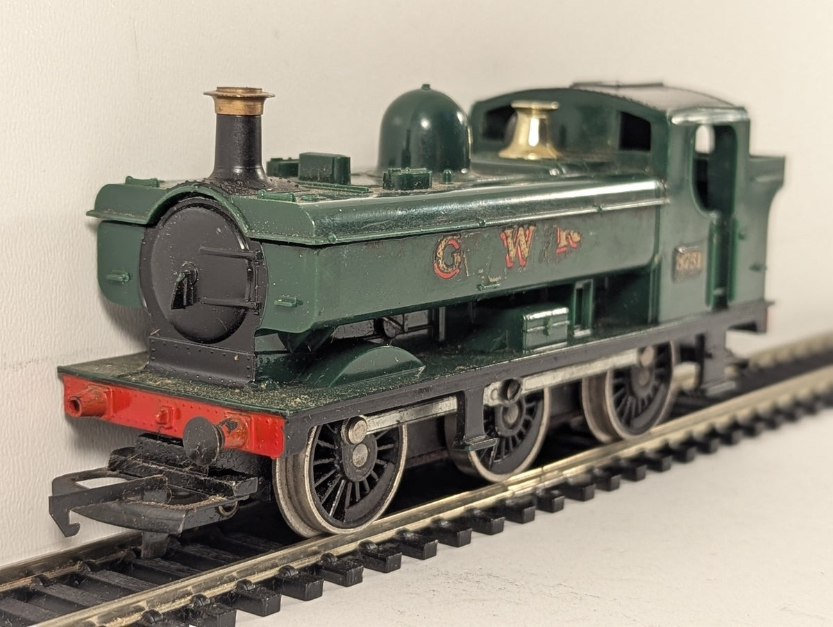 Hornby OO Gauge GWR Class 57xx 0-6-0 Pannier Tank Steam Locomotive 8751
