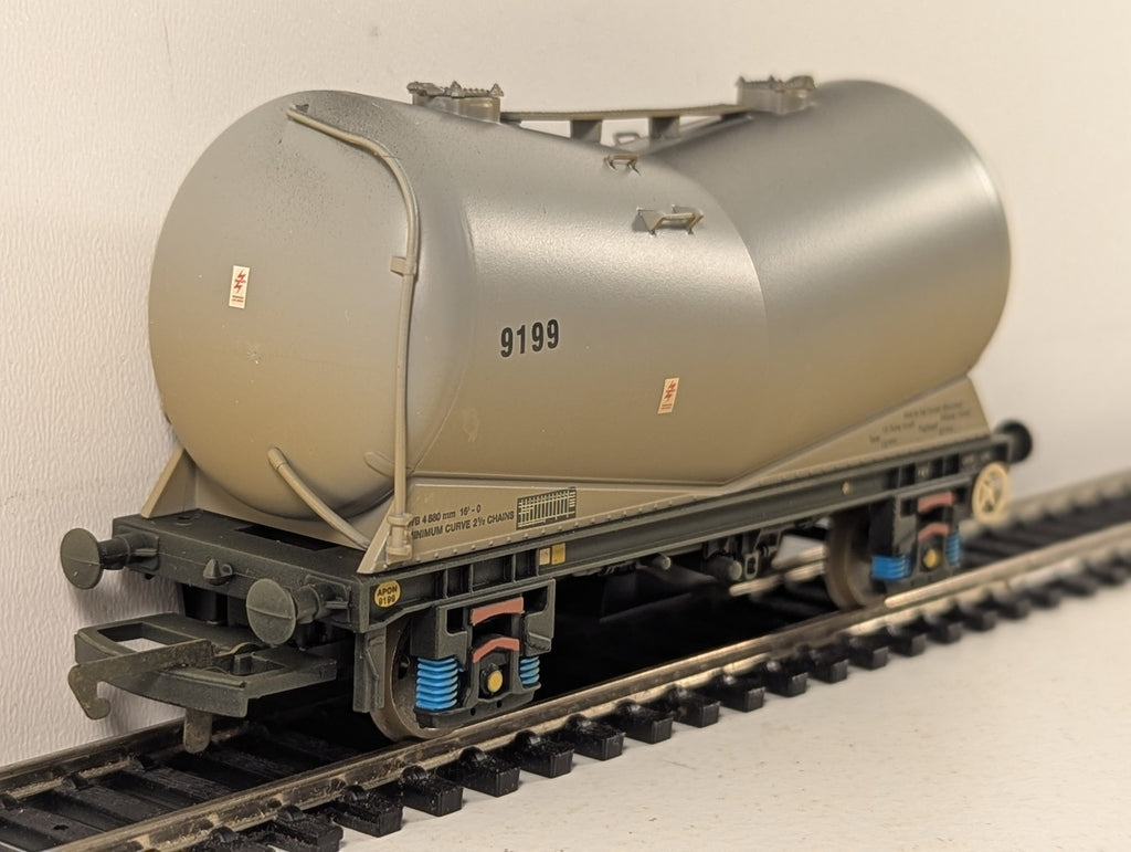 Hornby OO Gauge PCA Metalair Bulk Powder Wagon Goods Wagon 9199 Grey R6244