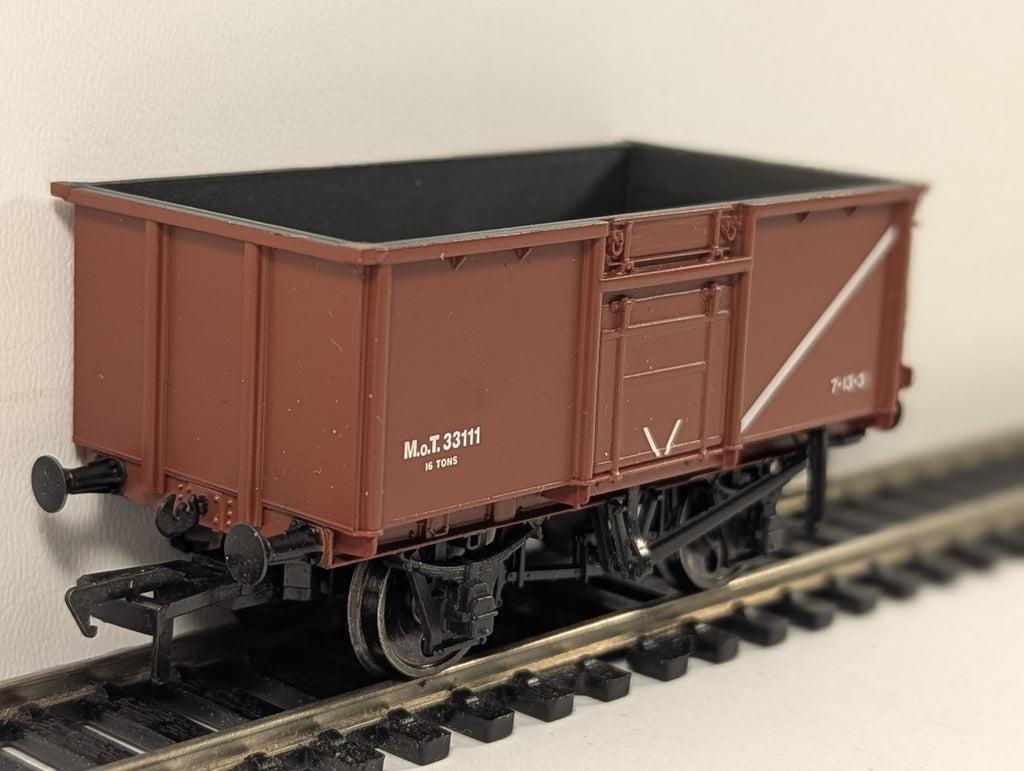 Bachmann OO Gauge 16T Steel Mineral Wagon Goods Wagon M.o.T. 33111 MoT Bauxite