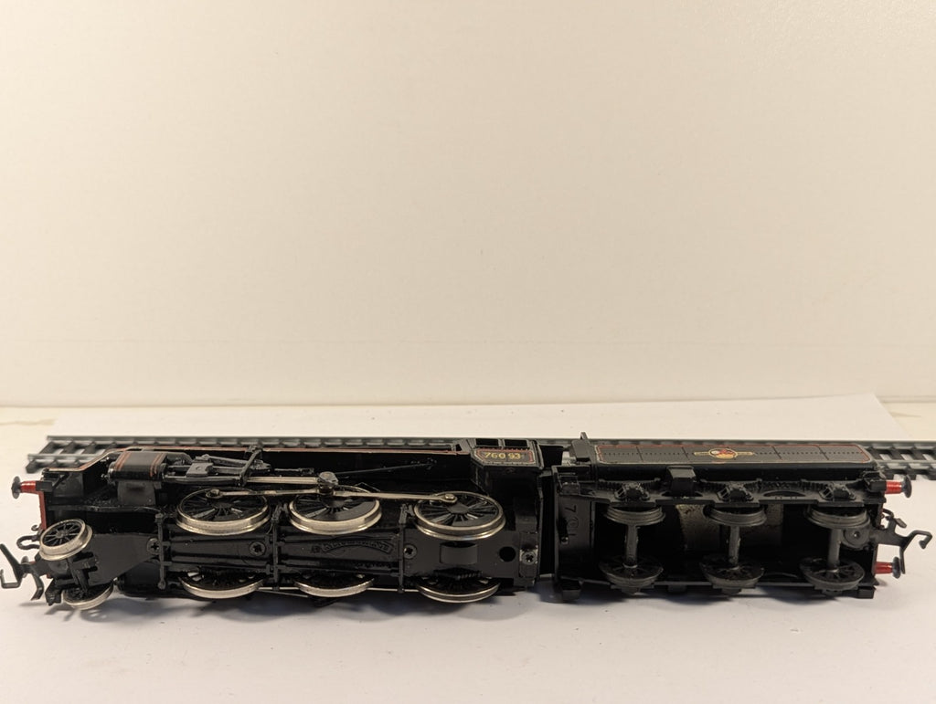 Mainline OO Gauge Standard Class 4MT Renumbered Poor Runner