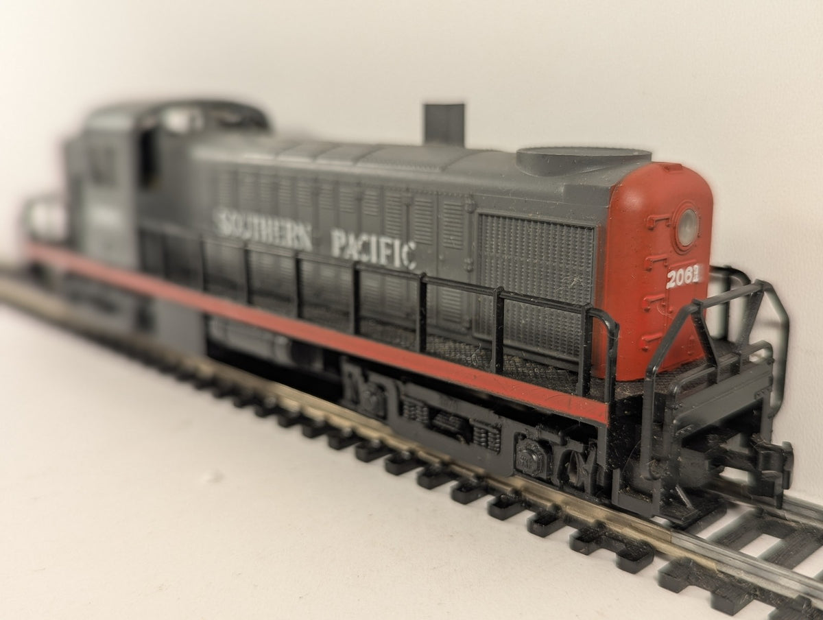 AHM HO Gauge RS-2 Diesel Locomotive 2061 Southern Pacific 16362 Spares or Repair