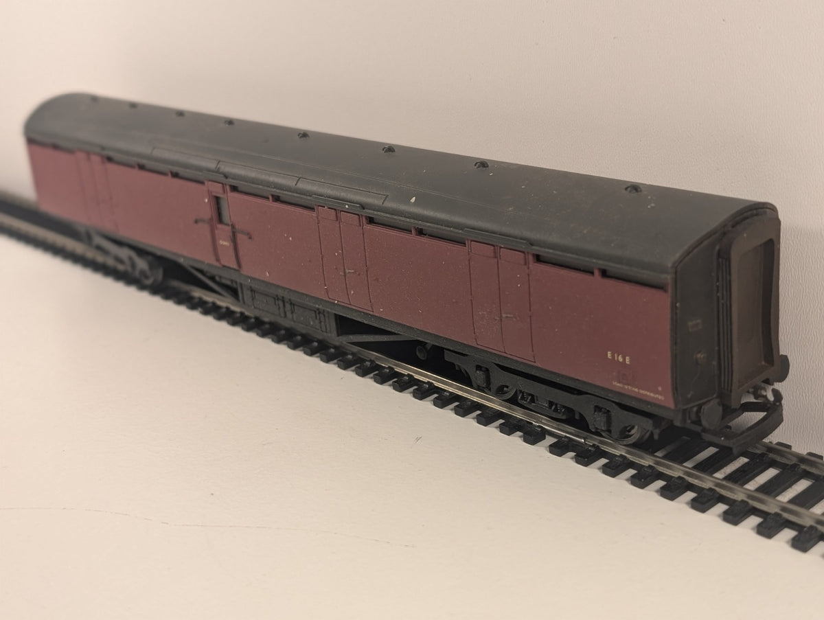 Bachmann 34-653 63ft Thompson BG Full Brake in Crimson