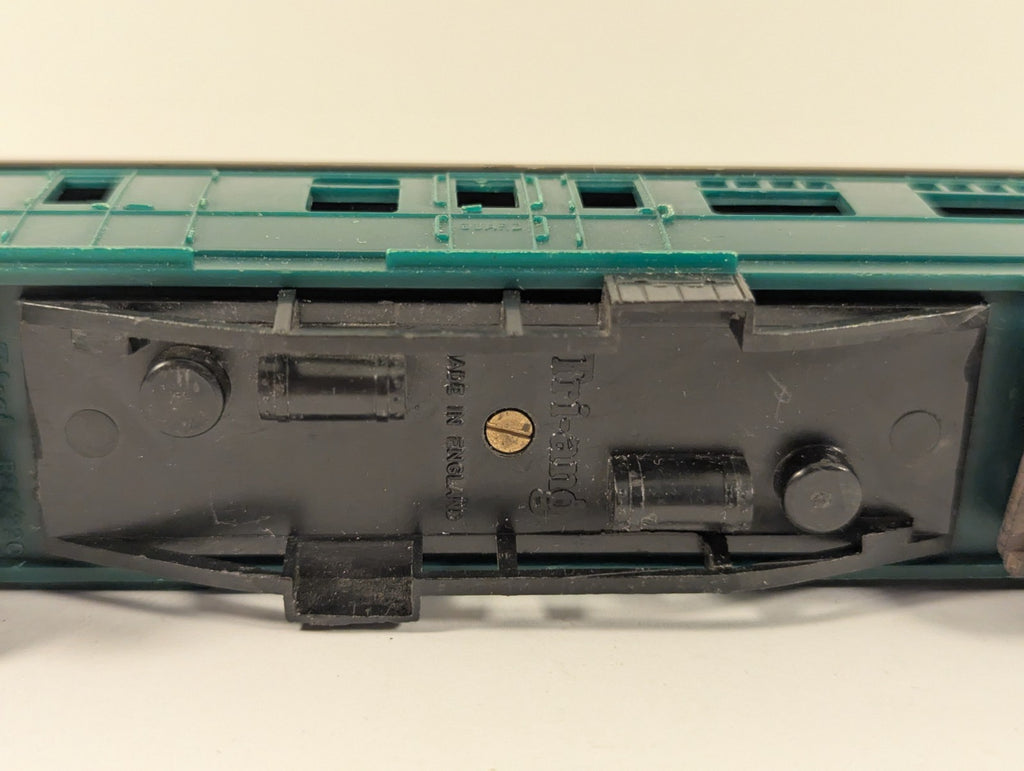 Tri-ang Hornby R622 OO Gauge BR Green Mk1 Corridor Composite Coach
