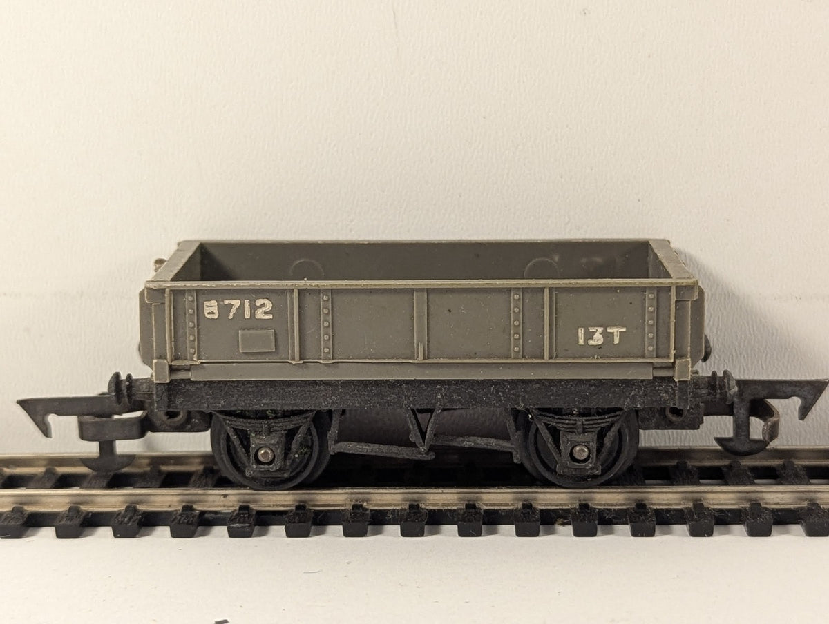 Tri-ang OO Gauge 13 Ton Medium Open Wagon Goods Wagon B712 BR Grey R113