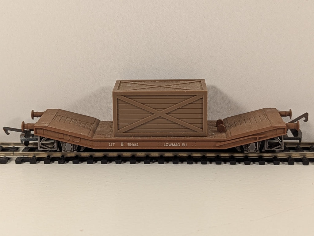 Airfix 54330 25-Ton Lowmac Machine Wagon – Crate Load – OO Gauge