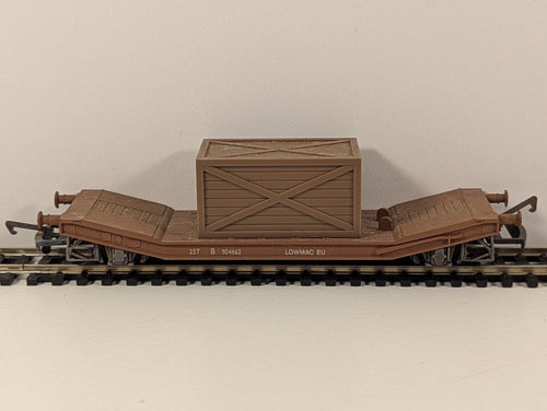 Airfix 54330 25-Ton Lowmac Machine Wagon – Crate Load – OO Gauge