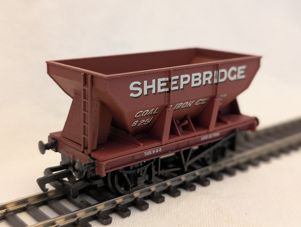 Mainline OO Gauge 20 Ton Hopper Wagon Sheepbridge Goods Wagon 8251