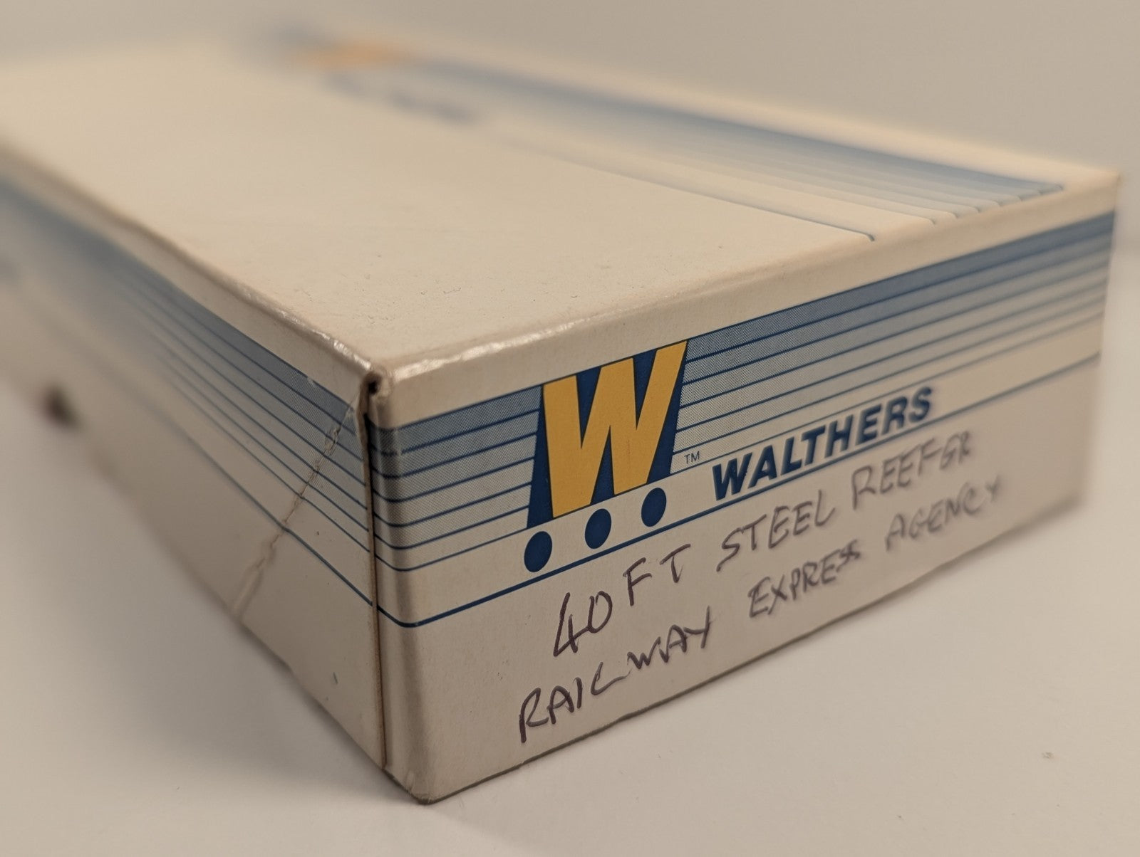 Walthers HO REA Steel Refrigerator Car Kit