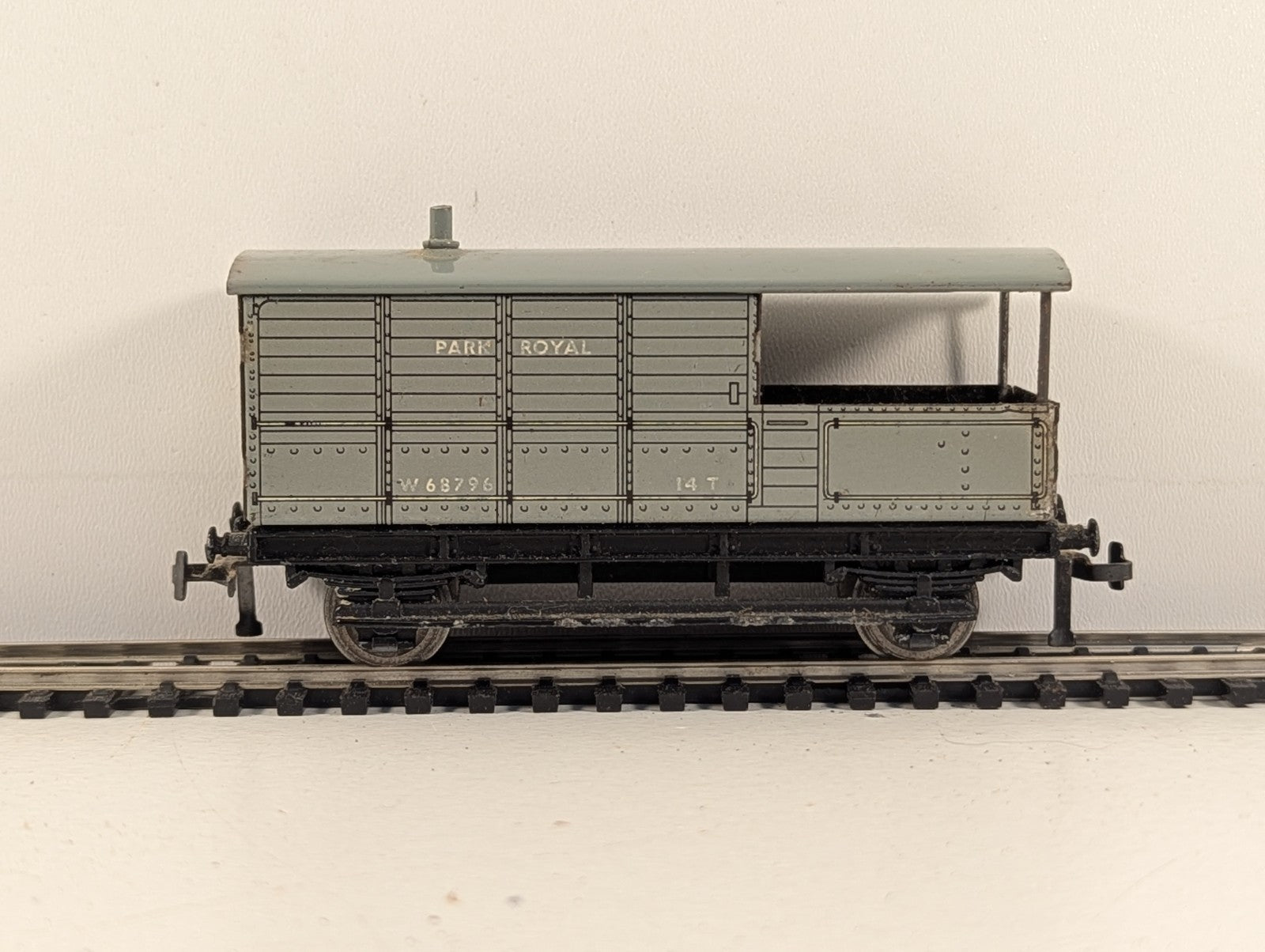 Hornby Dublo 32047 OO Gauge Western Region GWR Toad Brake Van - Boxed