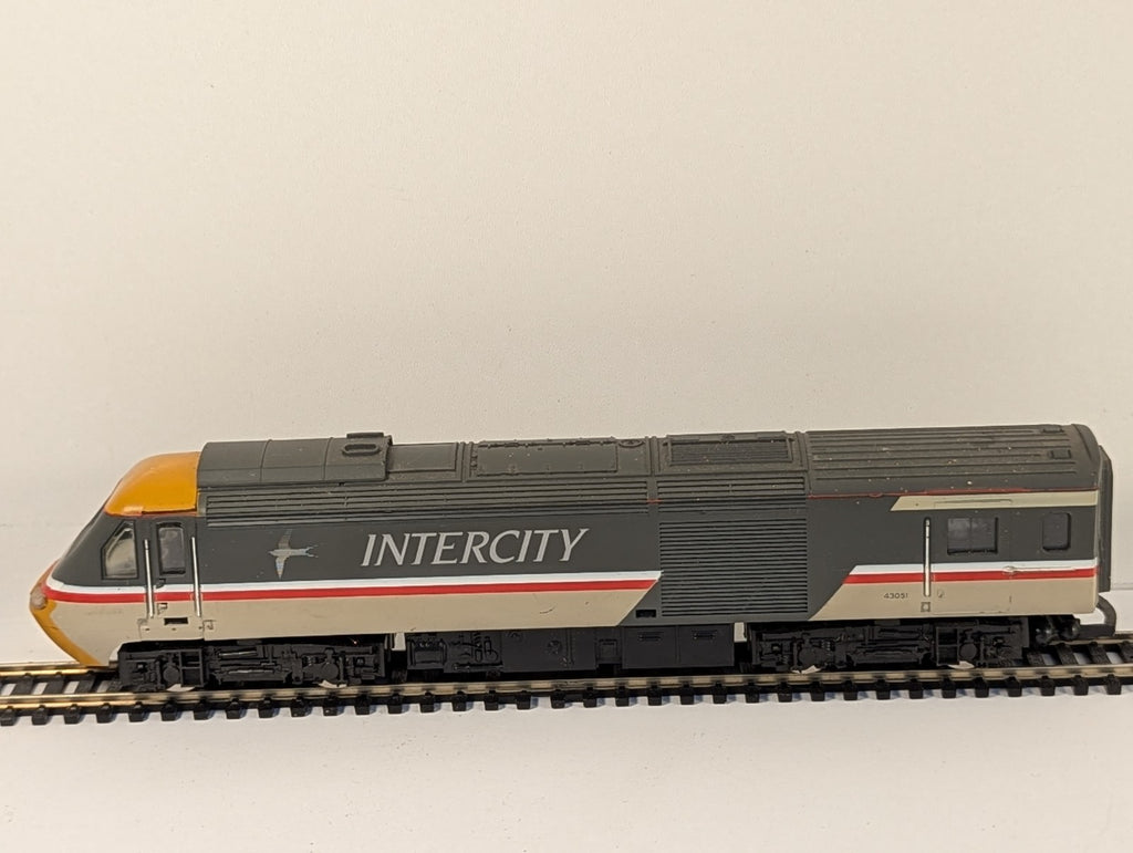 Hornby R397-43051 OO Gauge Class 43 HST Dummy Car Intercity Swallow