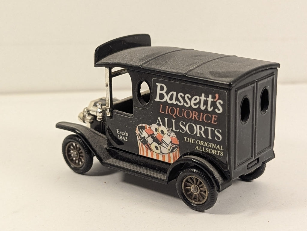 Lledo Ford Model T Van Die-cast Model Van Bassett's Liquorice Allsorts