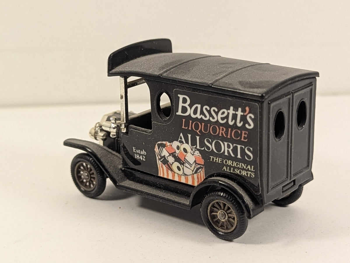 Lledo Ford Model T Van Die-cast Model Van Bassett's Liquorice Allsorts