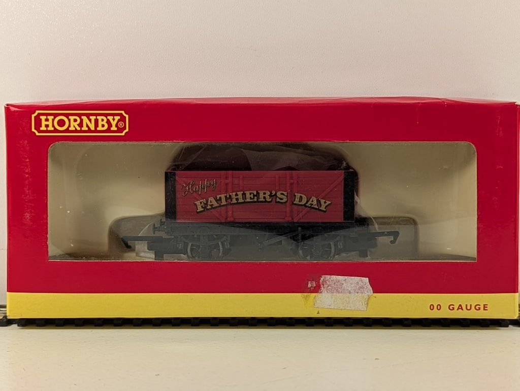 Hornby R6778 Father’s Day Open Wagon