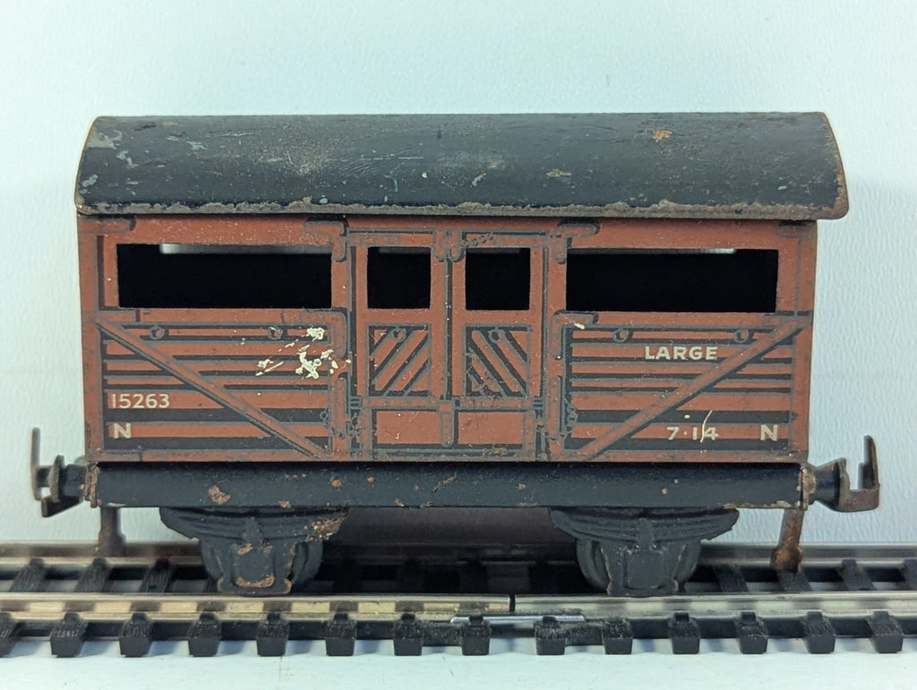 Trix TTR OO Gauge Cattle Wagon