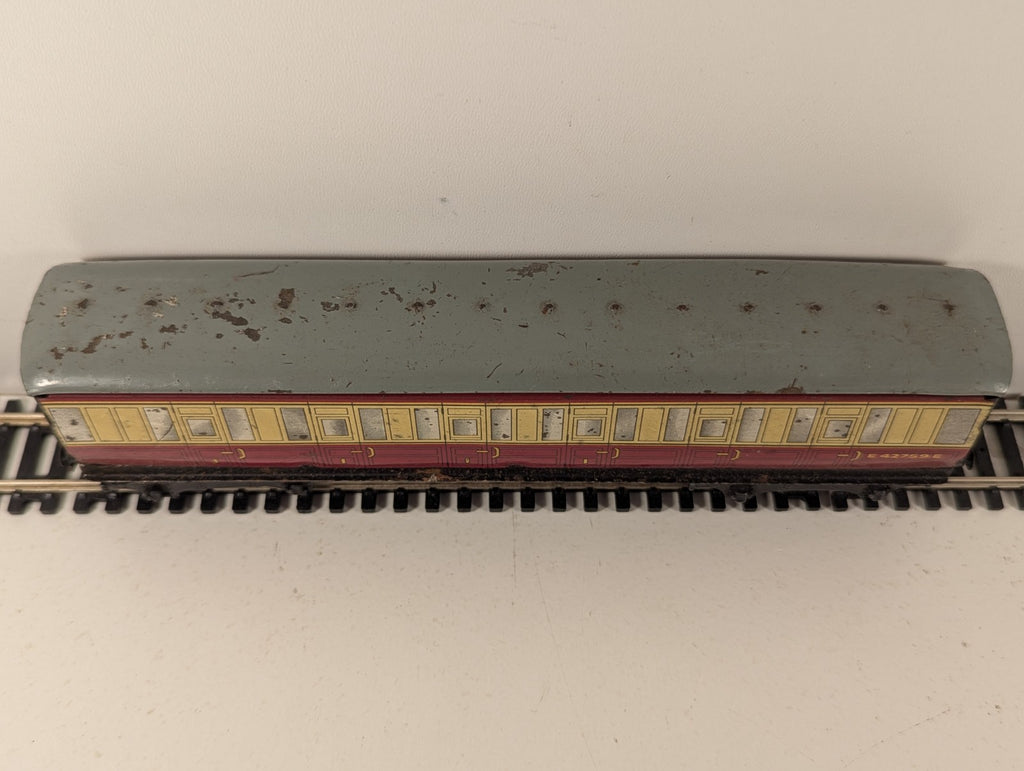 Hornby Dublo Gresley Corridor Third Coach Tinplate OO Gauge
