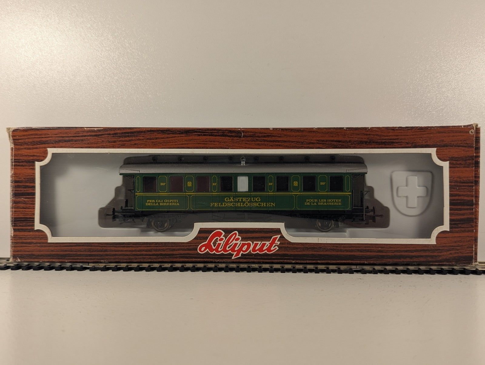 Liliput HO Gauge Gästezug Feldschlösschen Passenger Coach Feldschlösschen Green