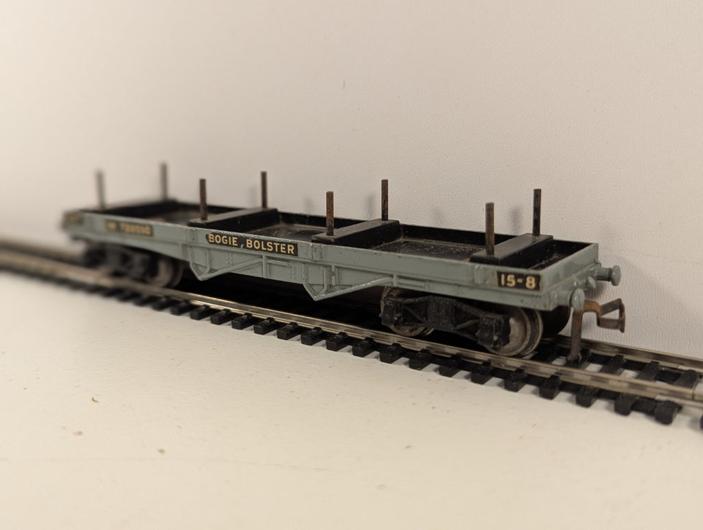 Hornby Dublo 32051 OO Gauge BR Grey Bogie Bolster Wagon - Wrong Box