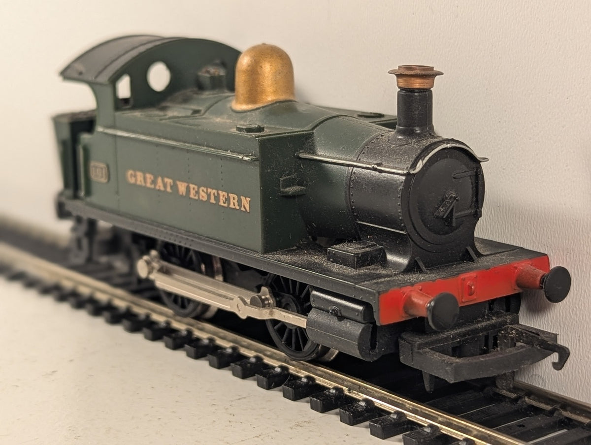 Hornby OO Gauge GWR Holden Class 101 0-4-0T Steam Locomotive GWR Green