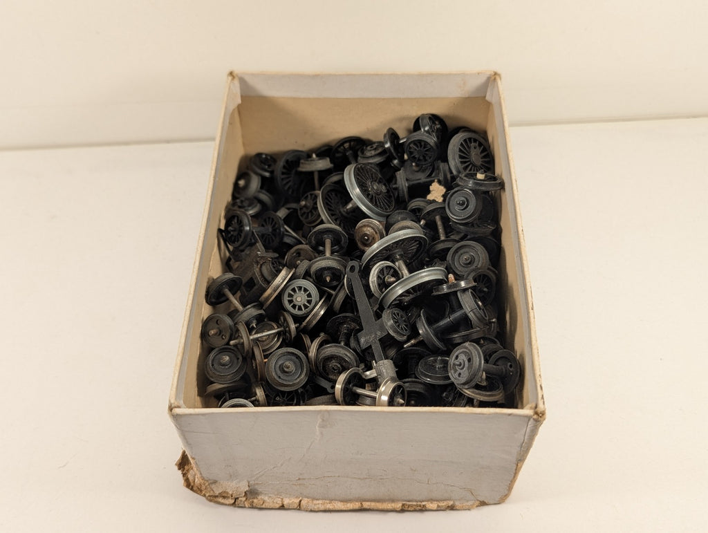 Mixed Model Railway Wheels and Axles Spare Parts