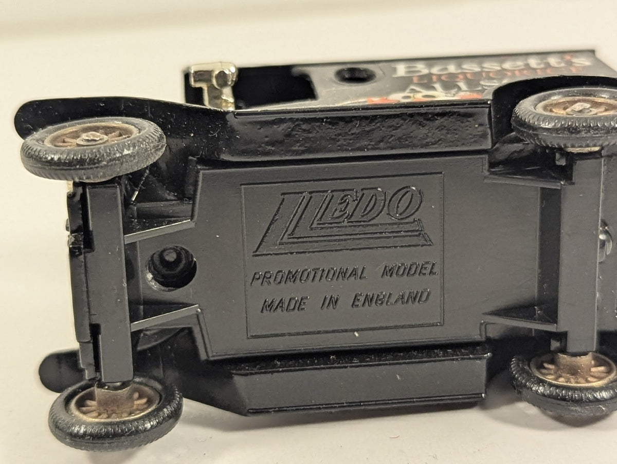 Lledo Ford Model T Van Die-cast Model Van Bassett's Liquorice Allsorts