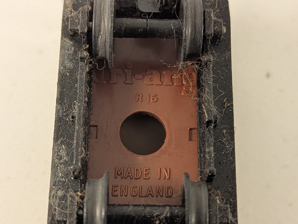 Tri-ang OO Gauge 20T Brake Van Goods Wagon M73031 BR Brown R16