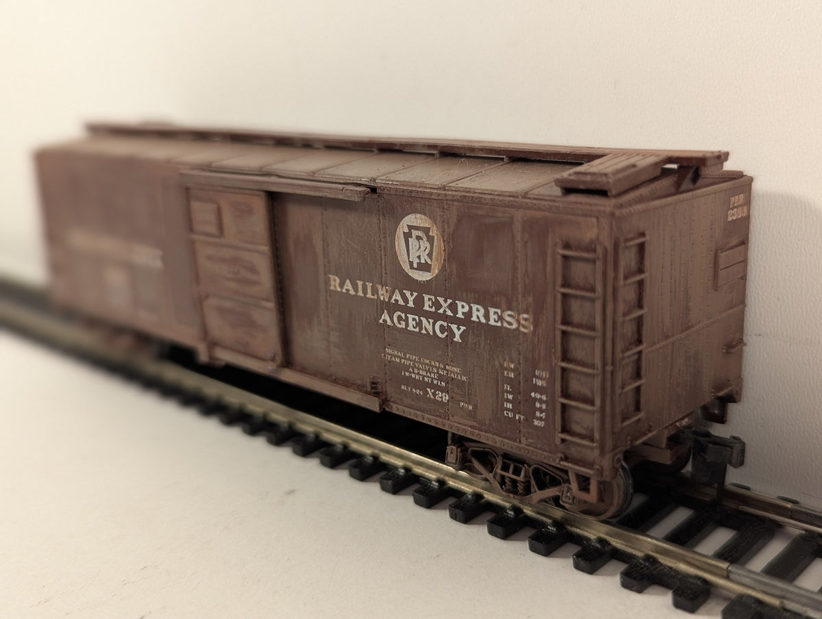 Walthers HO Gauge 40' Steel X-29 Boxcar 2385 Pennsylvania Railroad 932-2051B