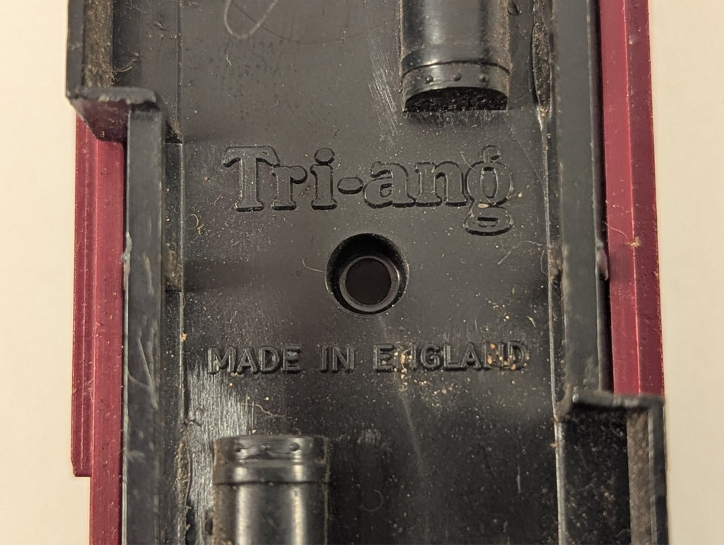 Tri-ang R28 OO Gauge Brake Third Coach