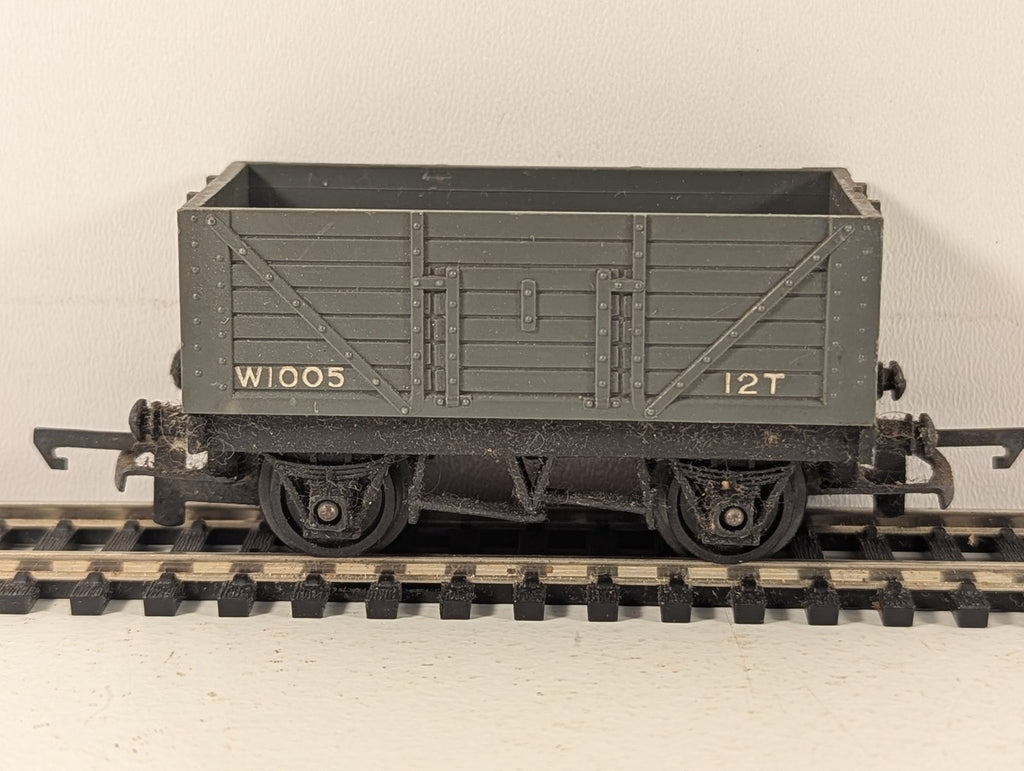 Tri-ang OO Gauge 5-Plank 12 Ton Open Wagon Goods Wagon W1005 BR Grey R10