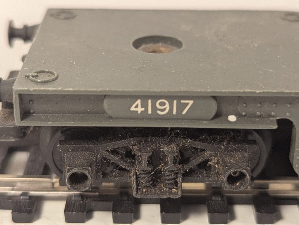 Tri-ang OO Gauge Bogie Well Wagon Goods Wagon 41917 Grey R118