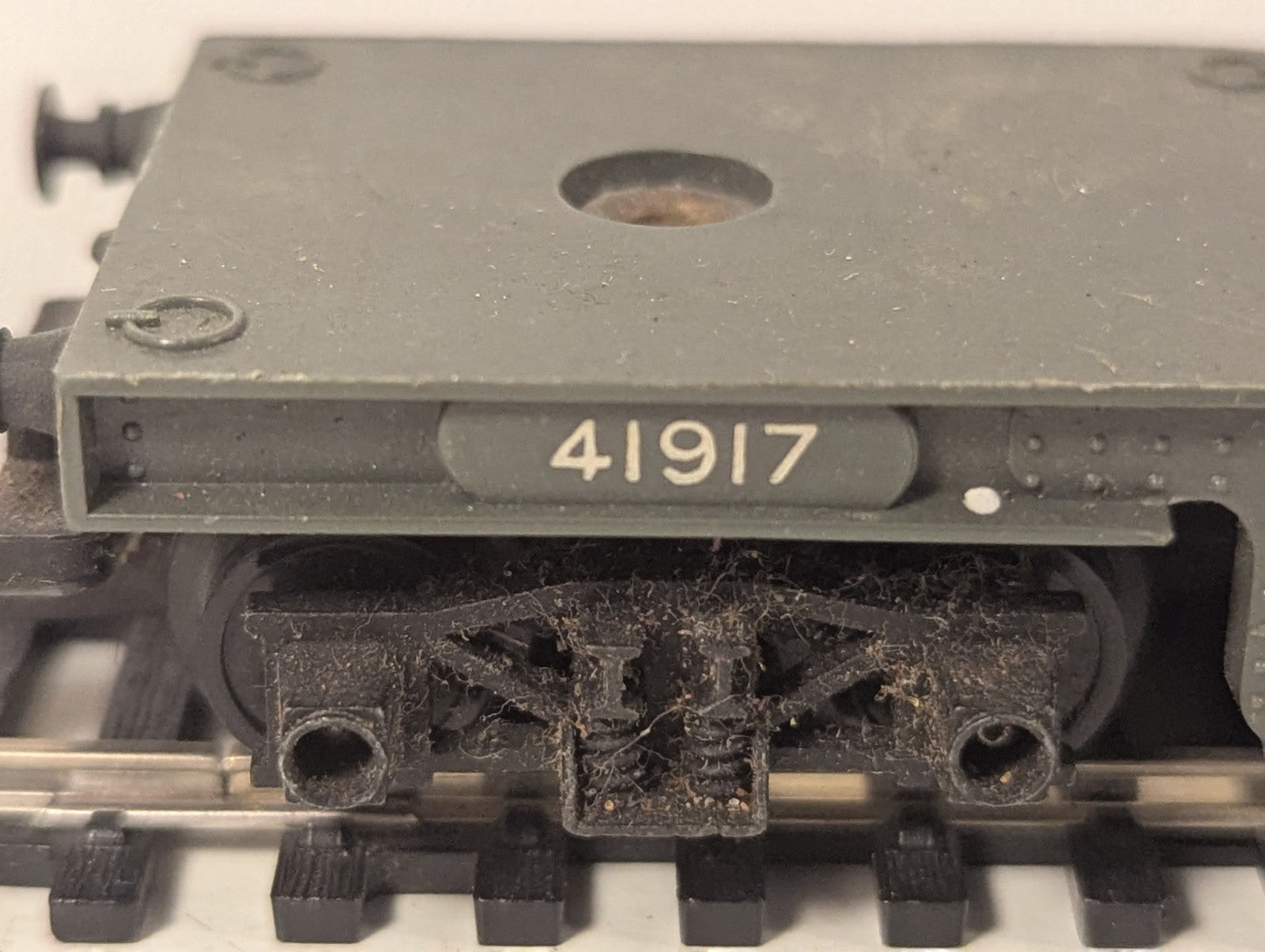 Tri-ang OO Gauge Bogie Well Wagon Goods Wagon 41917 Grey R118