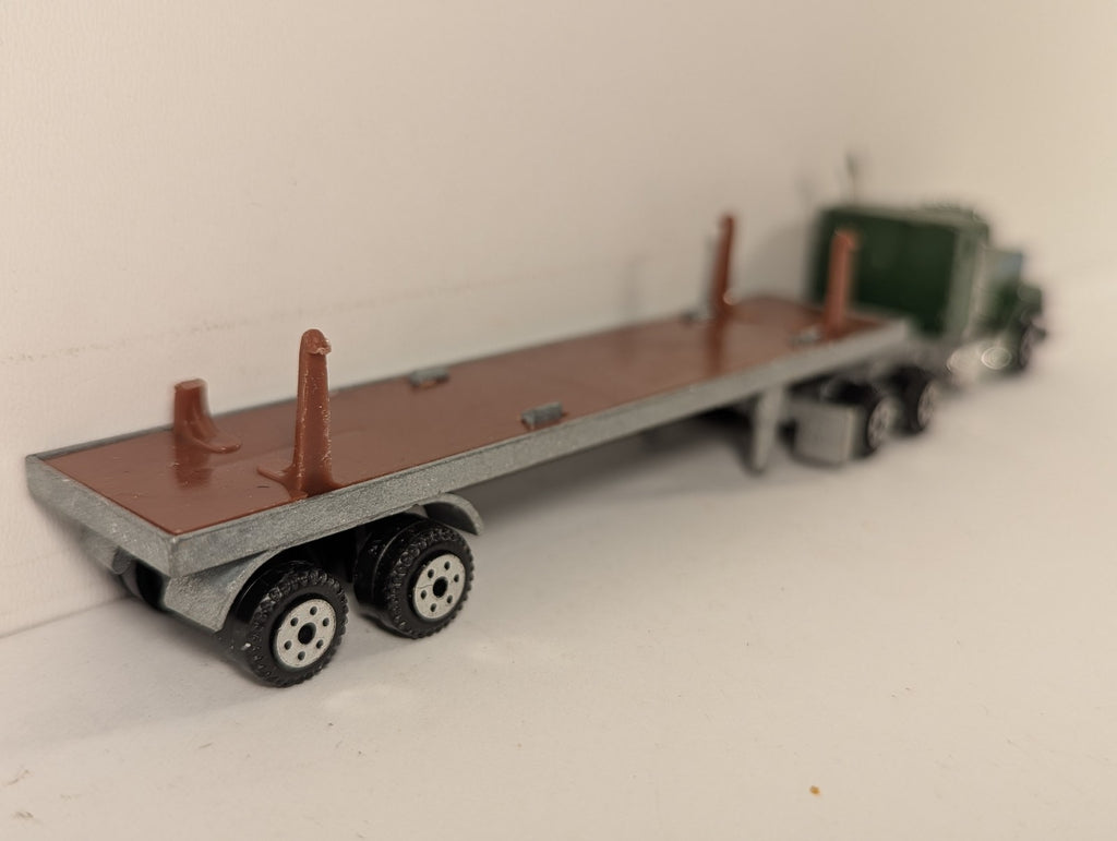 Road Champs Mack Super-Liner with Flatbed Trailer Die-cast Vehicle