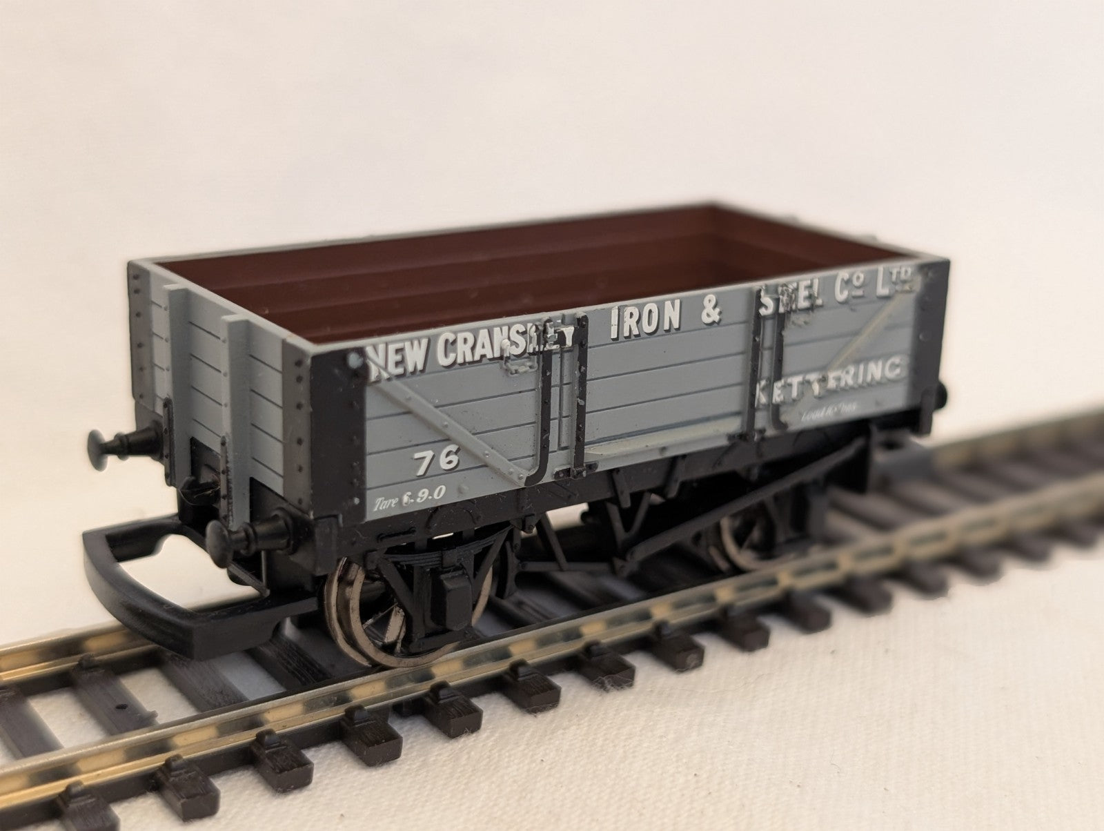 Hornby OO Gauge New Cransley Iron & Steel Co Ltd 7 Plank Wagon 76