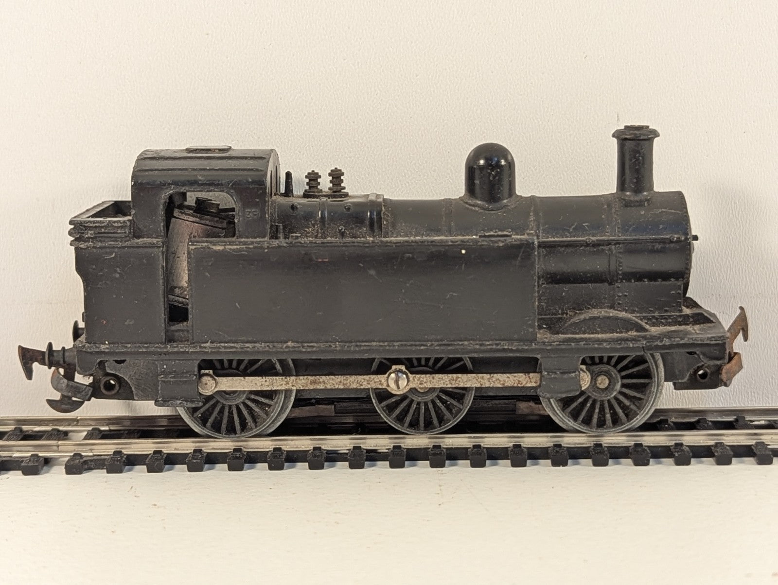 Tri-ang R52 OO Gauge 3F 0-6-0 Jinty Poor Runner