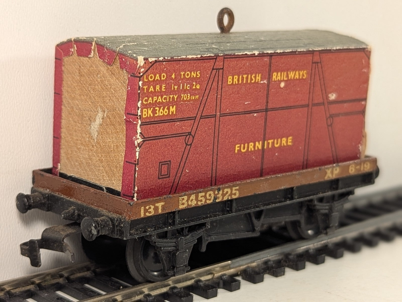 Hornby Dublo OO Gauge Furniture Container Wagon
