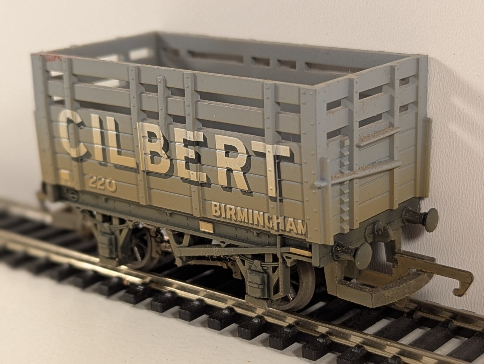 Hornby R6151 ‘Cilbert’ Coke Wagon 220