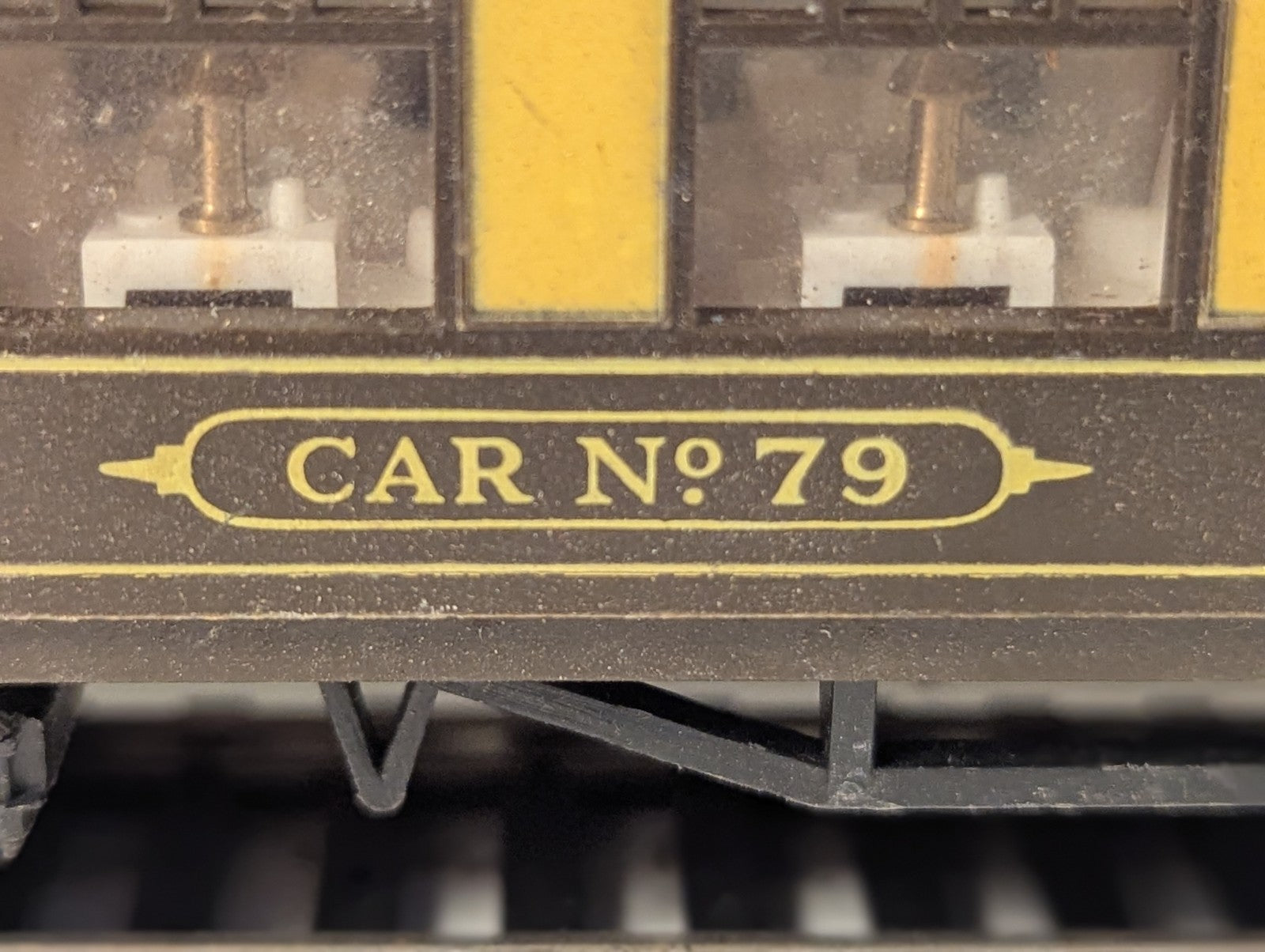 Tri-ang OO Gauge Pullman Brake Third Class Car No. 79 Passenger Coach