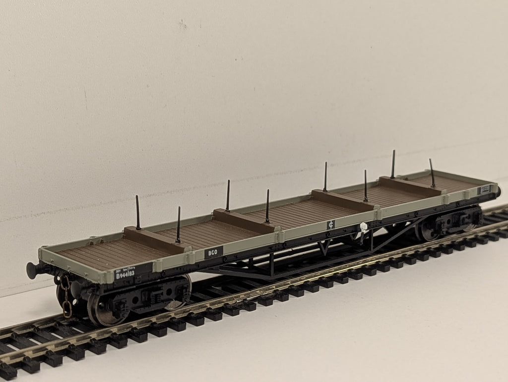 Bachmann OO Gauge BR Bogie Bolster C Wagon Goods Wagon B944183 BR Grey