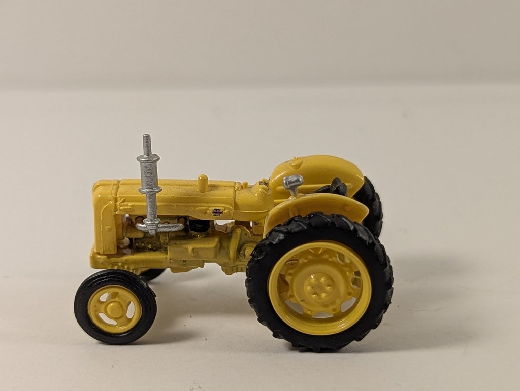 Oxford Diecast 1:76 / OO Gauge Fordson Major Tractor Die-cast Model
