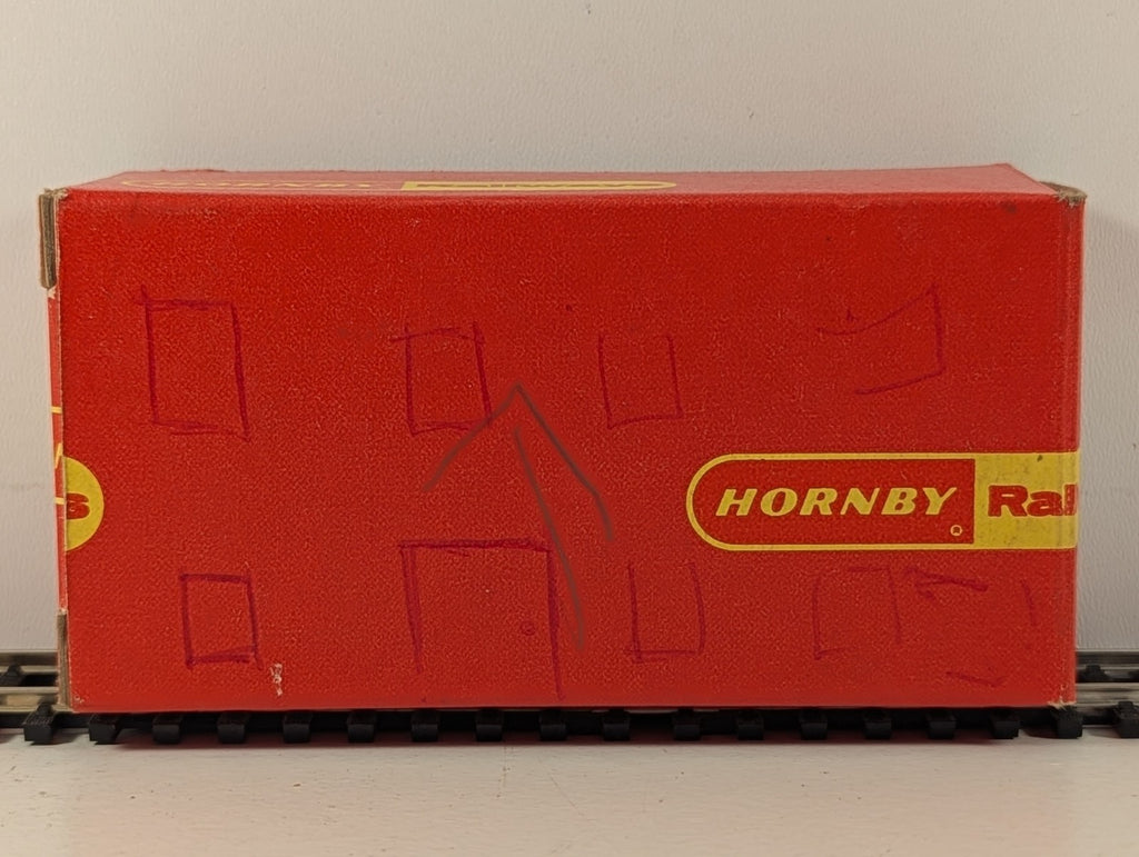 Hornby R011 OO Gauge BR Ventilated Van - Boxed