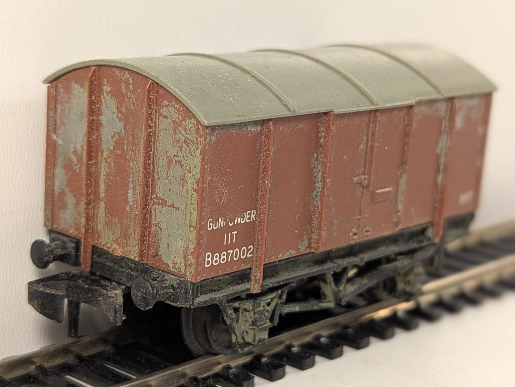 Hornby Dublo 4313 BR Gunpowder Van OO Gauge - Damaged Paint and Lettering