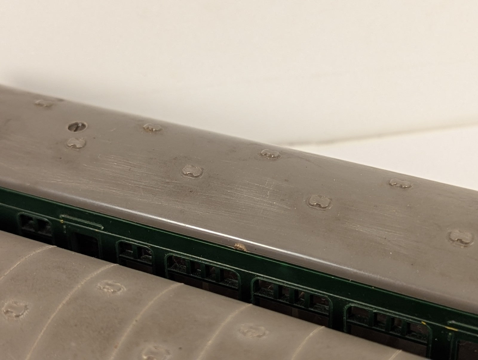 Tri-ang Hornby R157 OO Gauge Class 101 DMU BR Green