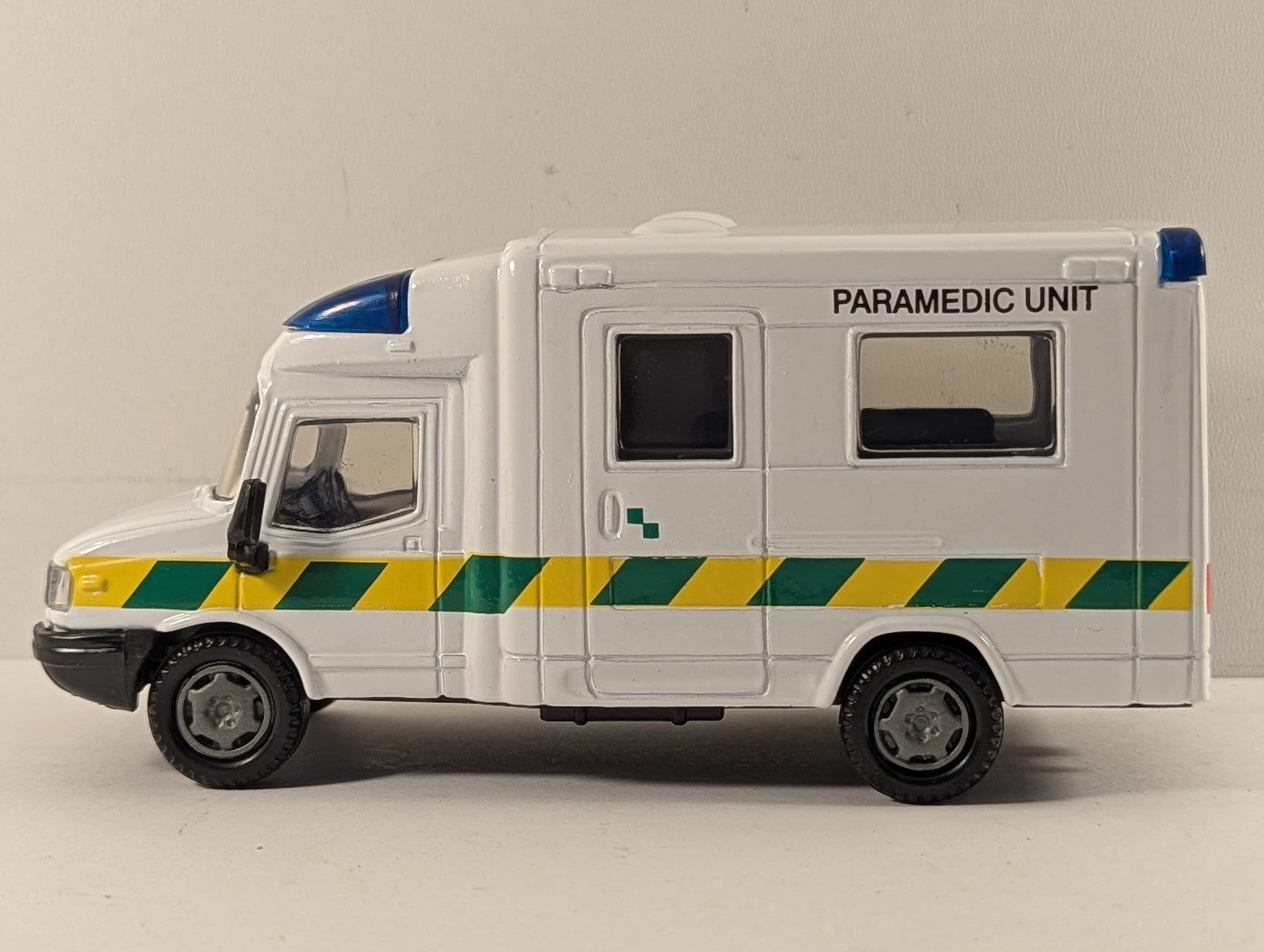 Sainsbury's London Paramedic Unit Ambulance Die-cast Vehicle