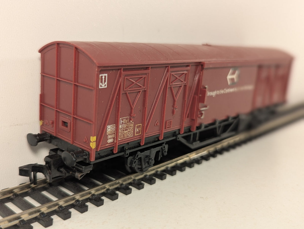 Tri-ang Hornby OO Gauge BR Hfs Ferry Van 'Through to the Continent' Goods Wagon