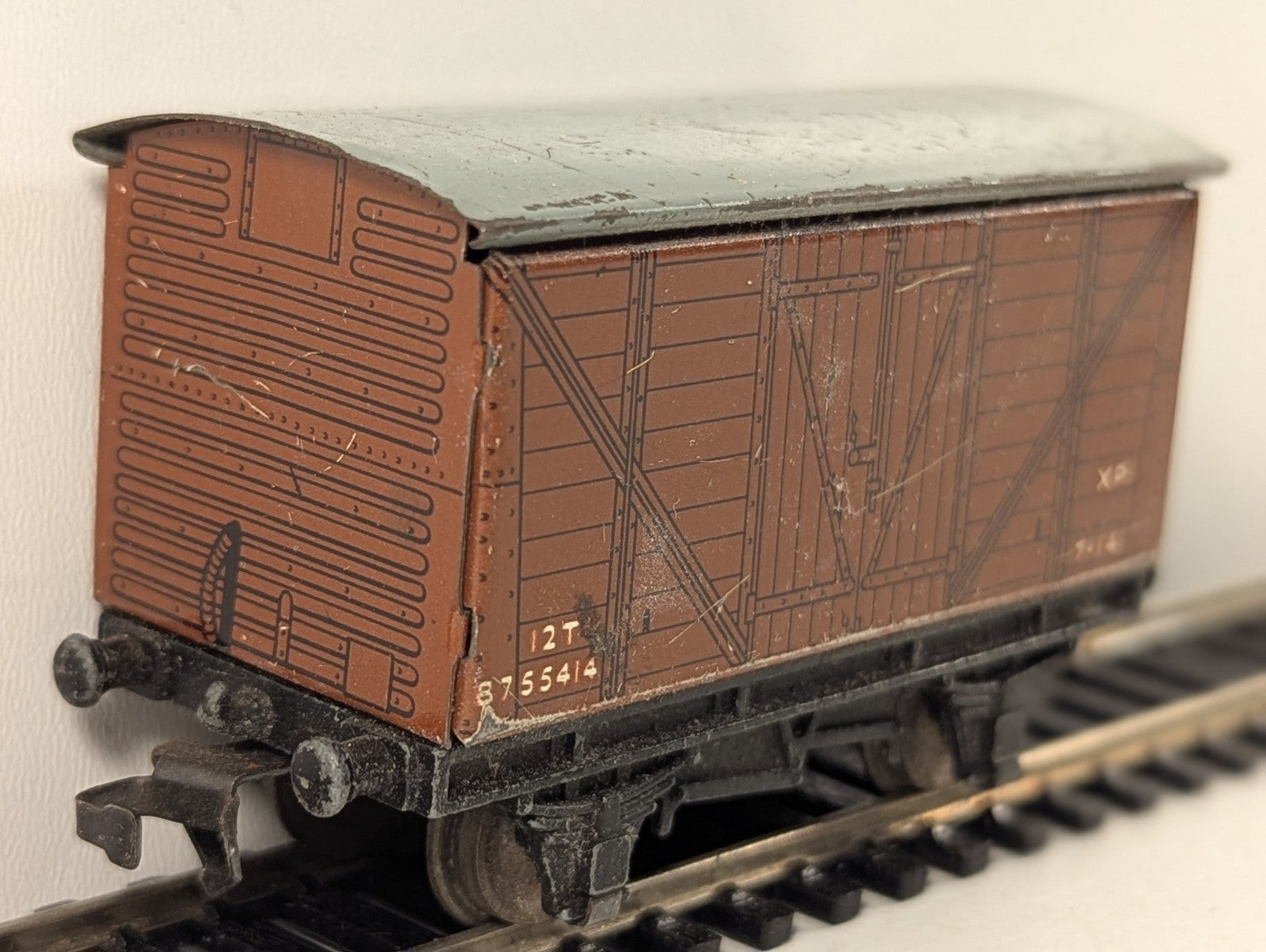 Hornby Dublo LMS 12 Ton Goods Van B508194 OO Gauge