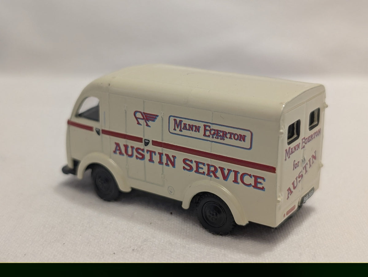 Oxford Diecast 1:76 Scale Austin K8 Van Die-cast Van EVG 565