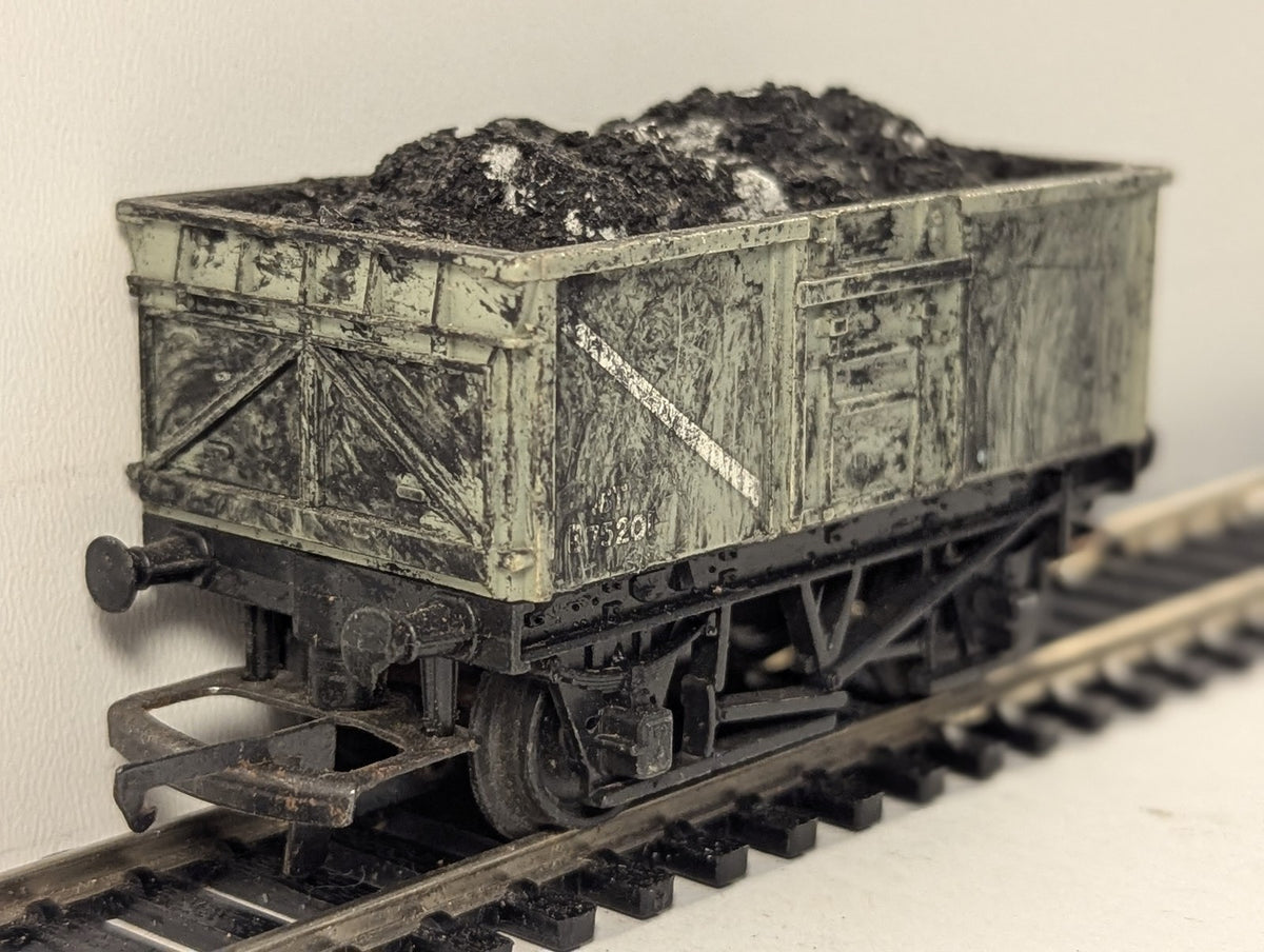 Tri-ang OO Gauge 16 Ton Mineral Wagon Goods Wagon B75201 BR Grey