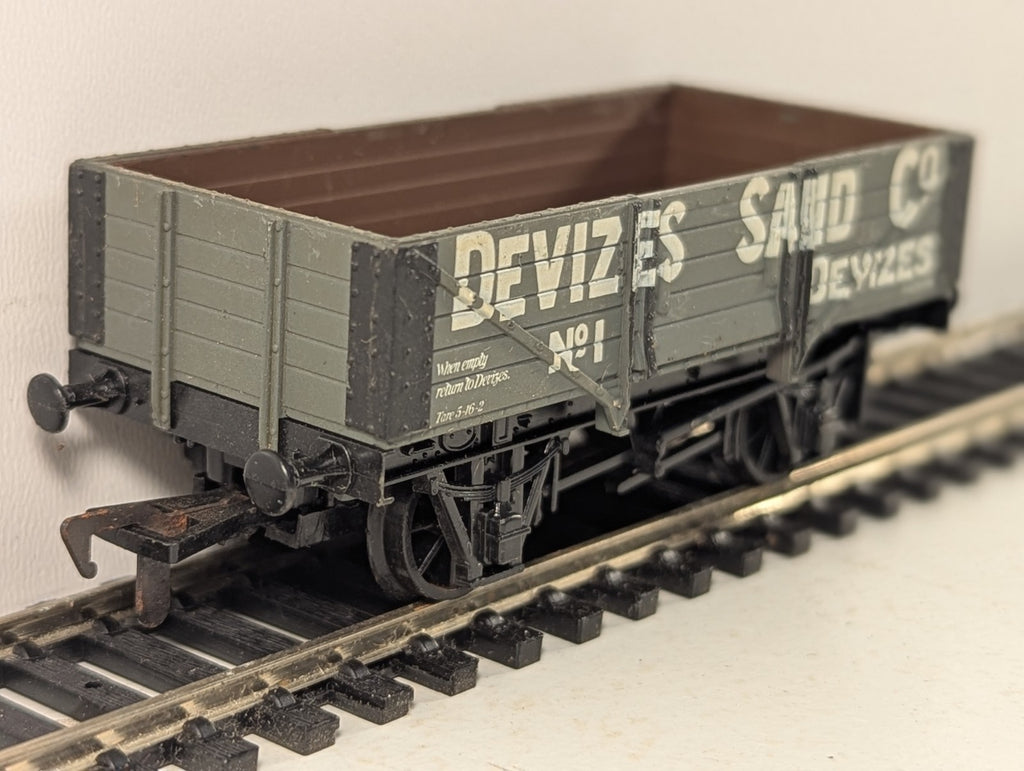 Airfix OO Gauge 5 Plank Wagon Open Wagon 1 Devizes Sand Co. 54308