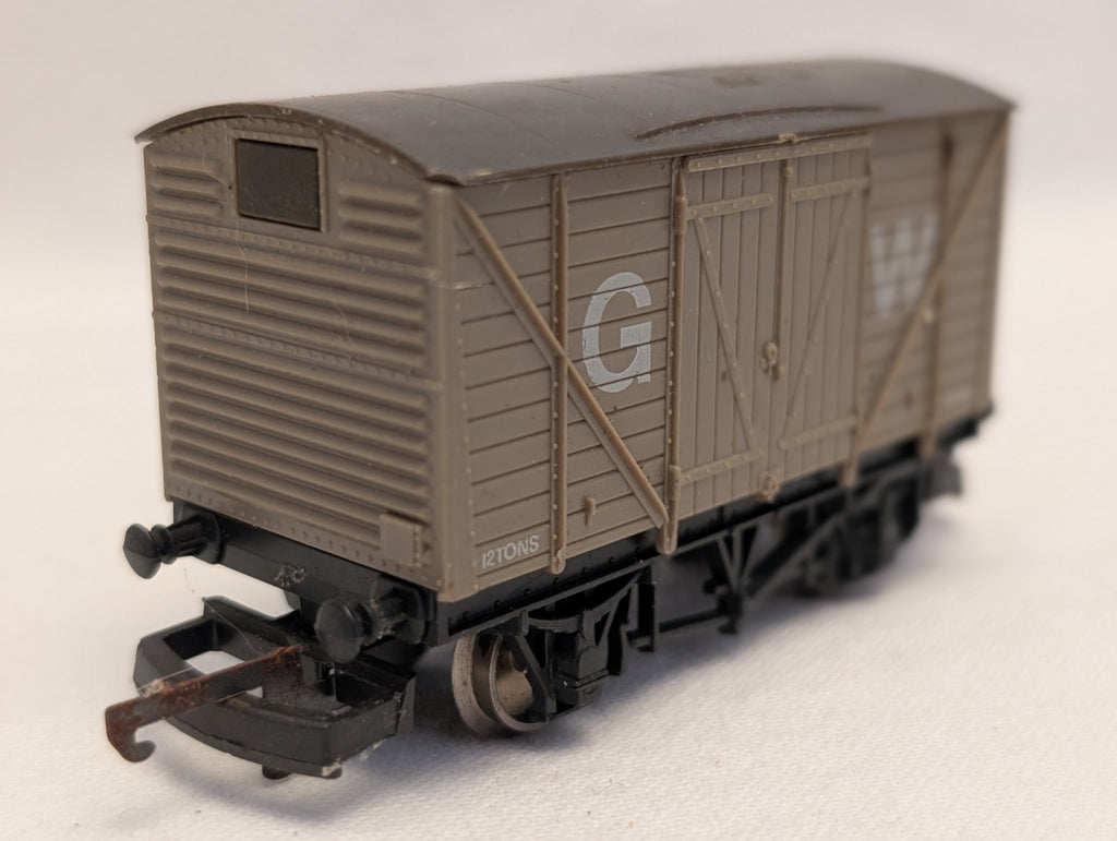Lima OO Gauge GWR 12 Ton Ventilated Goods Van Goods Wagon