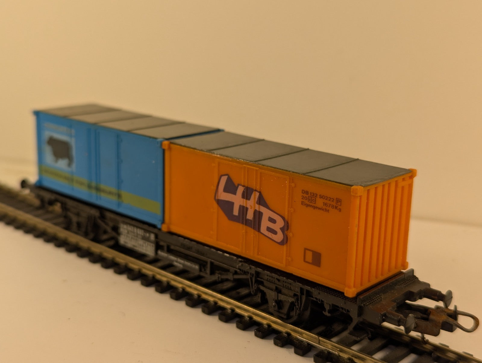 Lima 2852 HO Gauge 4-Wheel Container Flat Wagon